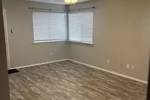 317 W William Cannon Dr, Austin, TX 78745 - Photo 8