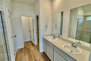 156 Coopers Hawk Crst, Cedar Creek, TX 78612 - Photo 4