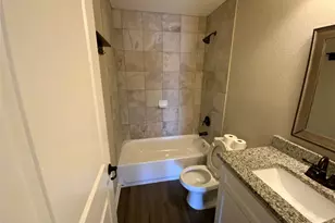 618 Oak Ln, Cottonwood Shores, TX 78657 - Photo 16