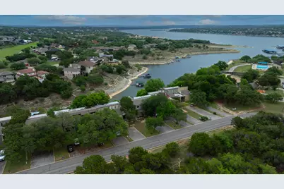 537 Venture Boulevard S, Point Venture, TX 78645 - Photo 36