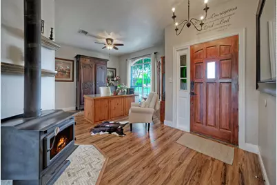 511 Chaneys Crossing, Bertram, TX 78605 - Photo 8