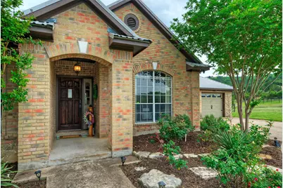 511 Chaneys Crossing, Bertram, TX 78605 - Photo 4