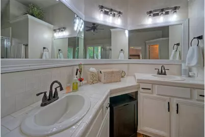 511 Chaneys Crossing, Bertram, TX 78605 - Photo 22
