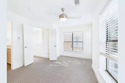 711 W 32nd Street #105, Austin, TX 78705 - Photo 10