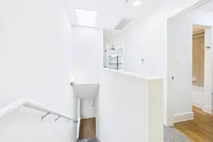 711 W 32nd St, Austin, TX 78705 - Photo 8