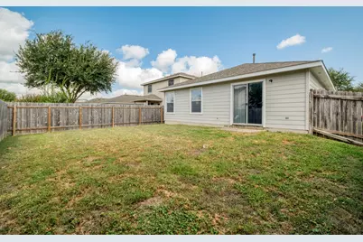 17813 Honey Locust Lane, Elgin, TX 78621 - Photo 18