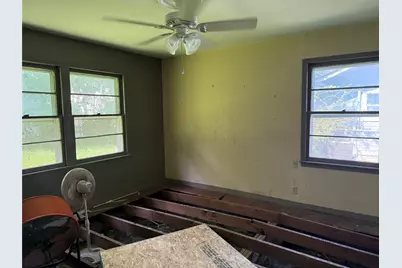 1405 E 16th Street E, Georgetown, TX 78626 - Photo 16