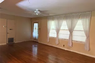 1405 E 16th Street E, Georgetown, TX 78626 - Photo 4