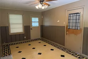 1405 E 16th Street E, Georgetown, TX 78626 - Photo 8