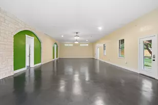 17621 Stacey Ln, Lago Vista, TX 78645 - Photo 10