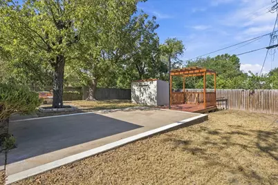 7510 Carriage Drive, Austin, TX 78752 - Photo 34