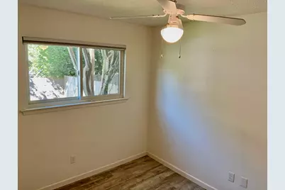 407 Meadowcreek Circle, Round Rock, TX 78664 - Photo 12