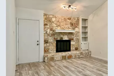 407 Meadowcreek Circle, Round Rock, TX 78664 - Photo 2