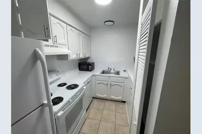 2410 Longview Street #101, Austin, TX 78705 - Photo 4