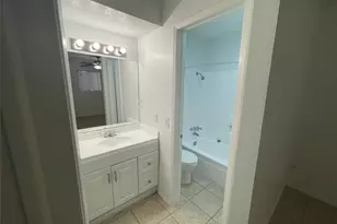 2410 Longview St, Austin, TX 78705 - Photo 8