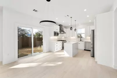1500 Sylvan Glade #2A, Austin, TX 78745 - Photo 8