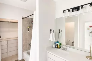 220 Bent Crk Ln, Georgetown, TX 78628 - Photo 6