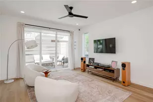 1208 Luna St, Austin, TX 78721 - Photo 12