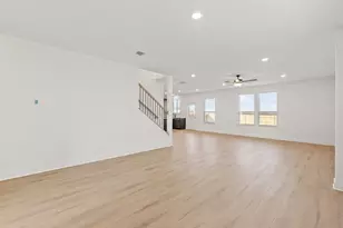 208 Daniels Dusty Trl, Georgetown, TX 78626 - Photo 10