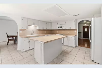 606 Rolling Hills Road, Liberty Hill, TX 78642 - Photo 12
