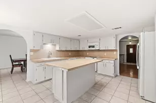 606 Rolling Hills Rd, Liberty Hill, TX 78642 - Photo 12