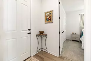 150 Seattle Slew Dr, Jarrell, TX 76537 - Photo 6