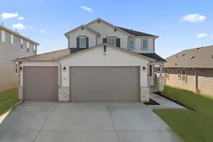 150 Seattle Slew Dr, Jarrell, TX 76537 - Photo 2