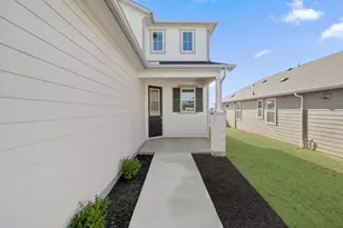 150 Seattle Slew Dr, Jarrell, TX 76537 - Photo 4