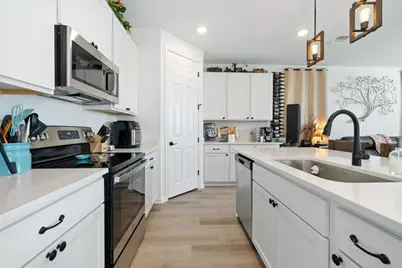 150 Seattle Slew Drive, Jarrell, TX 76537 - Photo 12