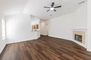 220 N Crossing Trail, Round Rock, TX 78665 - Photo 4