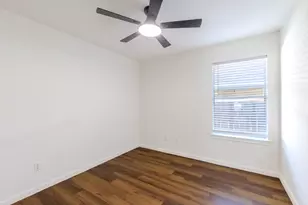 220 N Crossing Trail, Round Rock, TX 78665 - Photo 14