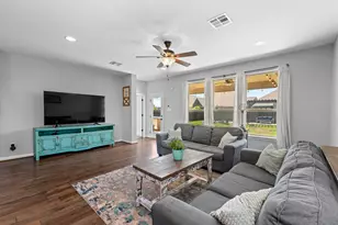 20717 Rolling Creek Rd, Pflugerville, TX 78660 - Photo 18