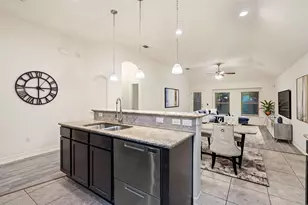 2705 Kingsland Way, Austin, TX 78725 - Photo 6