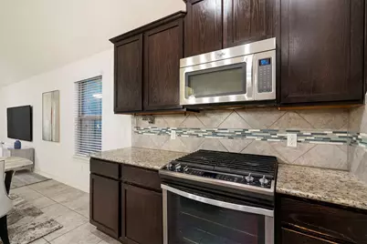 2705 Kingsland Way, Austin, TX 78725 - Photo 6