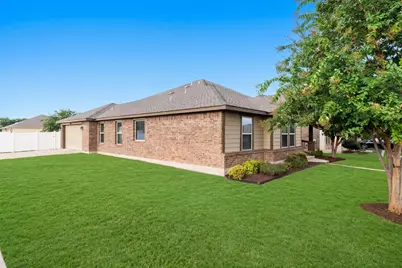 1102 Petroglyph Trail, Pflugerville, TX 78660 - Photo 2
