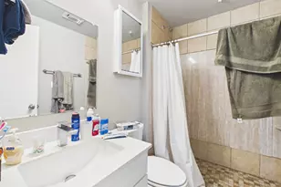 911 W 22nd St, Austin, TX 78705 - Photo 6