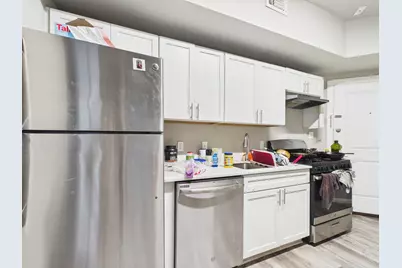 911 W 22nd Street #205, Austin, TX 78705 - Photo 2