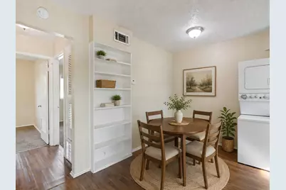 2401 Manor Rd #218, Austin, TX 78722 - Photo 2