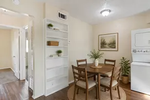 2401 Manor Rd, Austin, TX 78722 - Photo 2