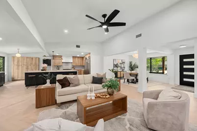 7300 Greenhaven Drive, Austin, TX 78757 - Photo 6