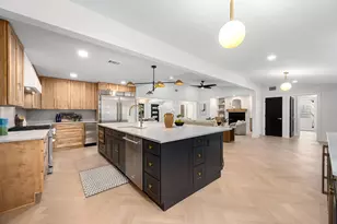 7300 Greenhaven Dr, Austin, TX 78757 - Photo 12