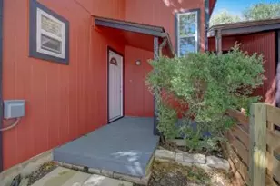 6906 Lovely Ln, Austin, TX 78744 - Photo 2