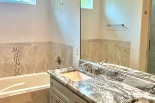 108 W Keamuku Ct, Bastrop, TX 78602 - Photo 18