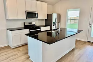 113 Osprey Chain, Cedar Creek, TX 78612 - Photo 2