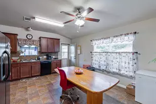 604 Comal Run, Hutto, TX 78634 - Photo 6