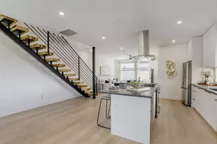 3300 E Martin Luther King Jr Blvd, Austin, TX 78721 - Photo 8