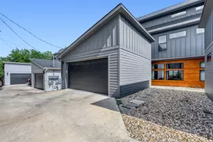3300 E Martin Luther King Jr Blvd, Austin, TX 78721 - Photo 32