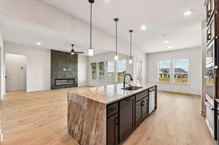 180 Kapok St, Buda, TX 78610 - Photo 8