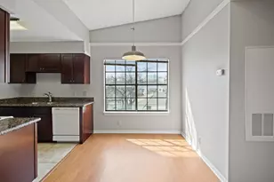 203 E 31st St, Austin, TX 78705 - Photo 12