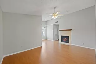 203 E 31st St, Austin, TX 78705 - Photo 8